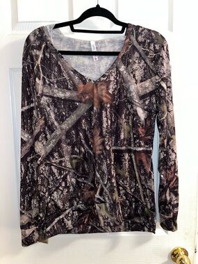 V-Neck Long Sleeve Camouflage
